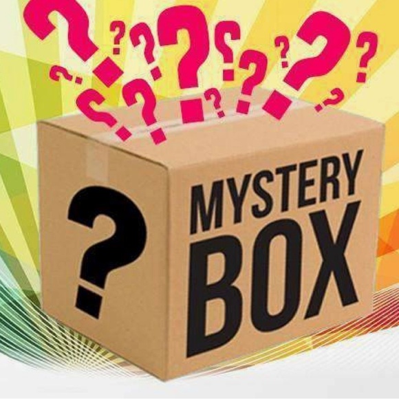 Mystery box ( not so mystery) Athletic size LARGE #1 - Picture 1 of 1